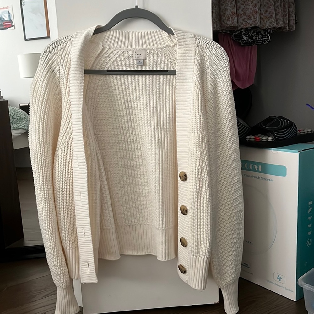 Chunky White/Cream Cardigan